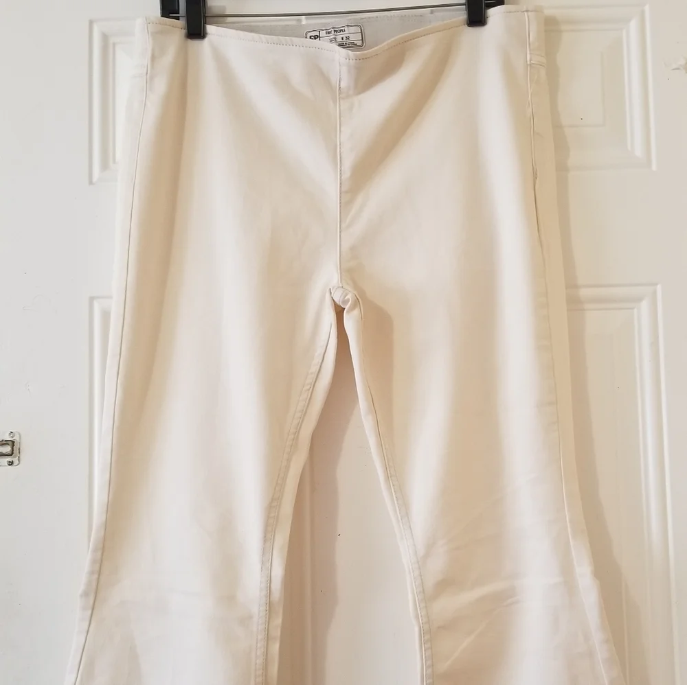 Free People Penny Pull On Flare Jeans Cream Ivory Size 32